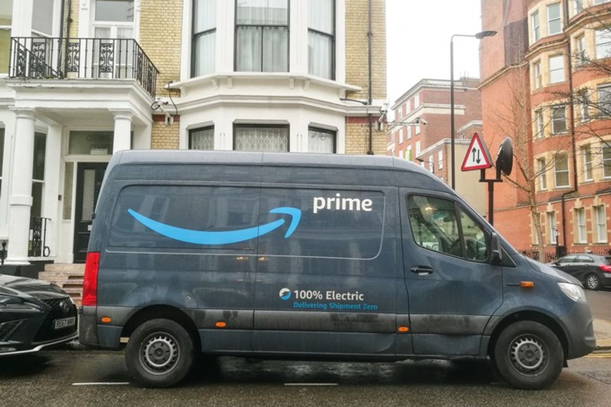 Amazon loses bid to throw out case by UK drivers seeking worker rights
