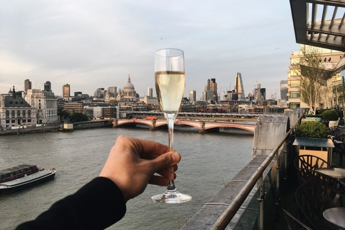 Brits to consume 114 glasses of bubbly per minute this Jubilee weekend