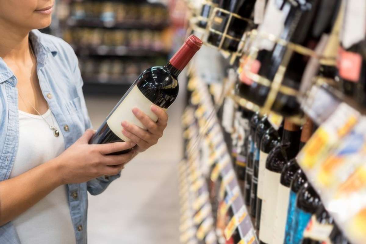 'Make labelling on alcohol products a legal requirement'