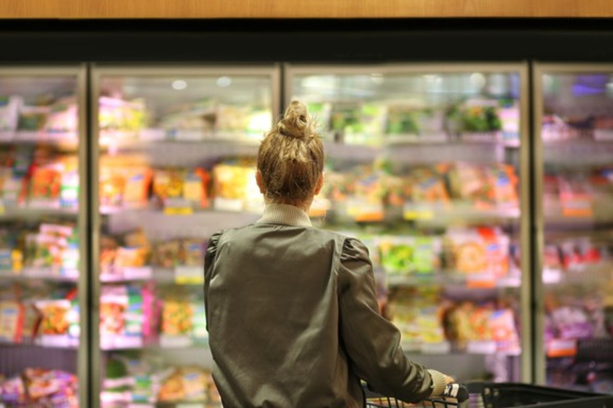 Britons using 'less oven, more frozen food' to tackle soaring bills