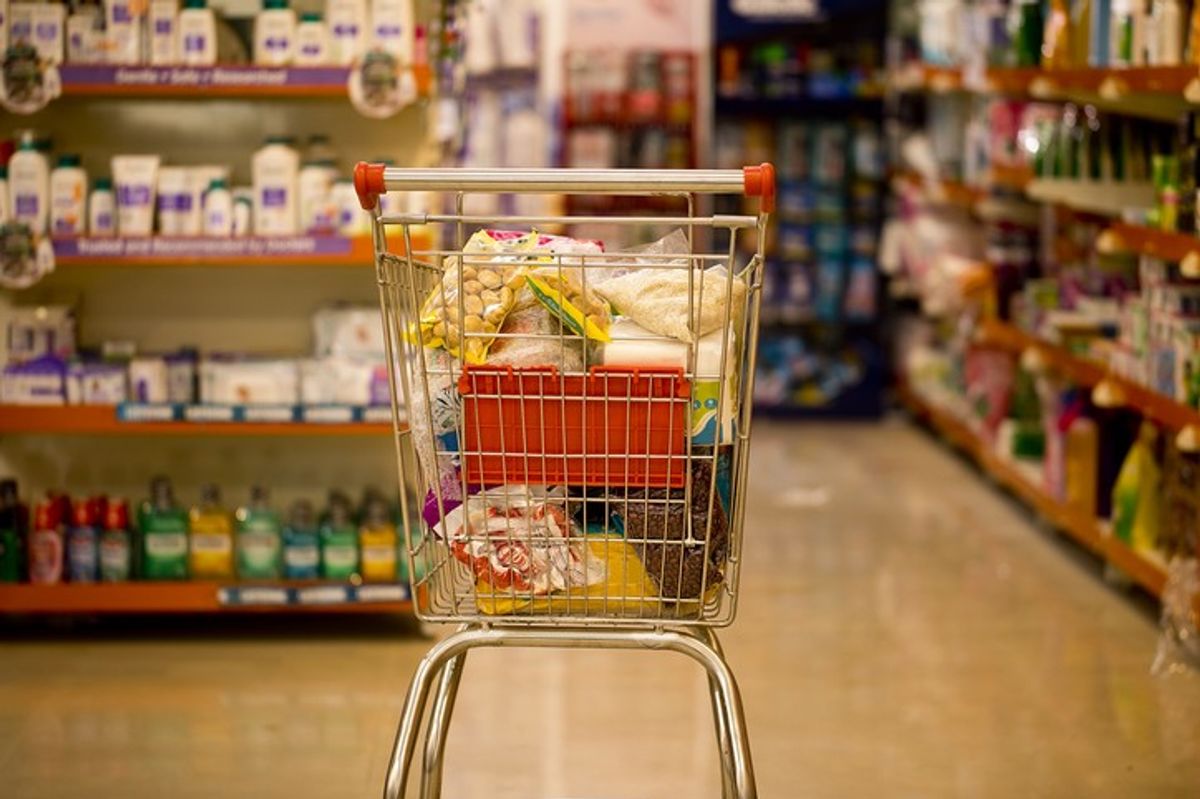 Sales boosted as shoppers seek picnic, barbecue food
