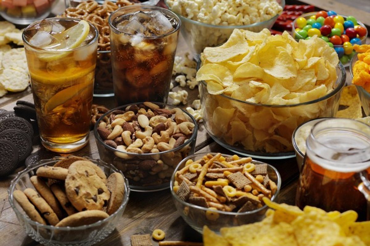 Ministers urged to tax unhealthy foods