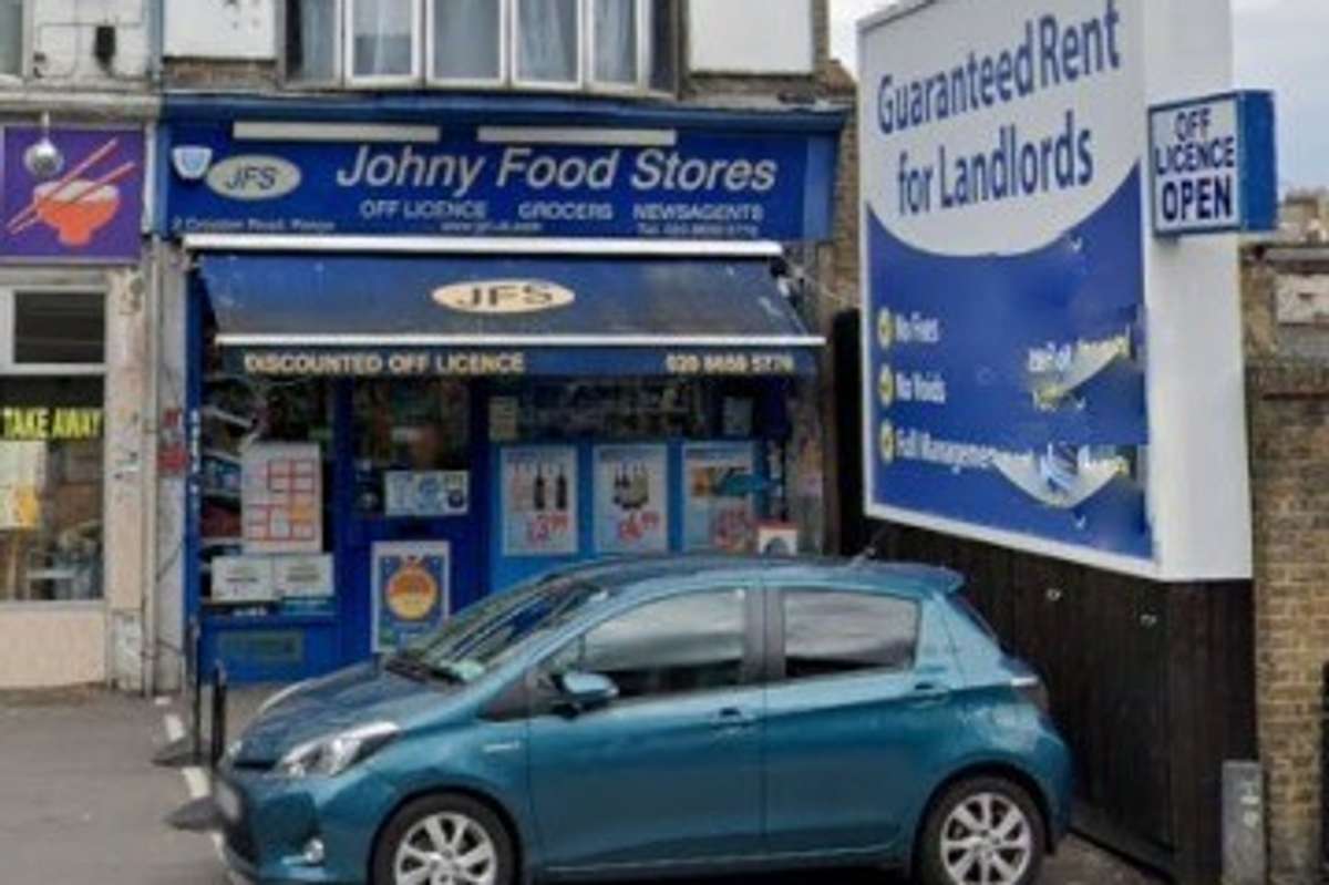 Popular Bromley store’s license suspended despite retailer breaking down over knife threats