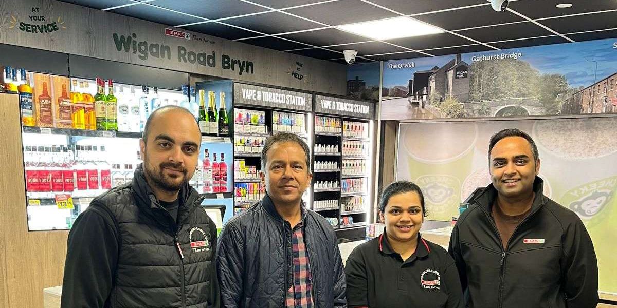 New SPAR Store Signals Next Step in Family Growth