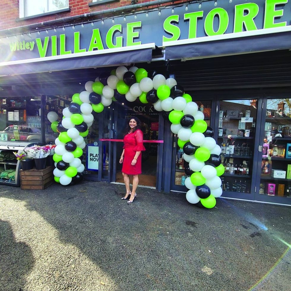 kayoutsidewitleyvillagestores