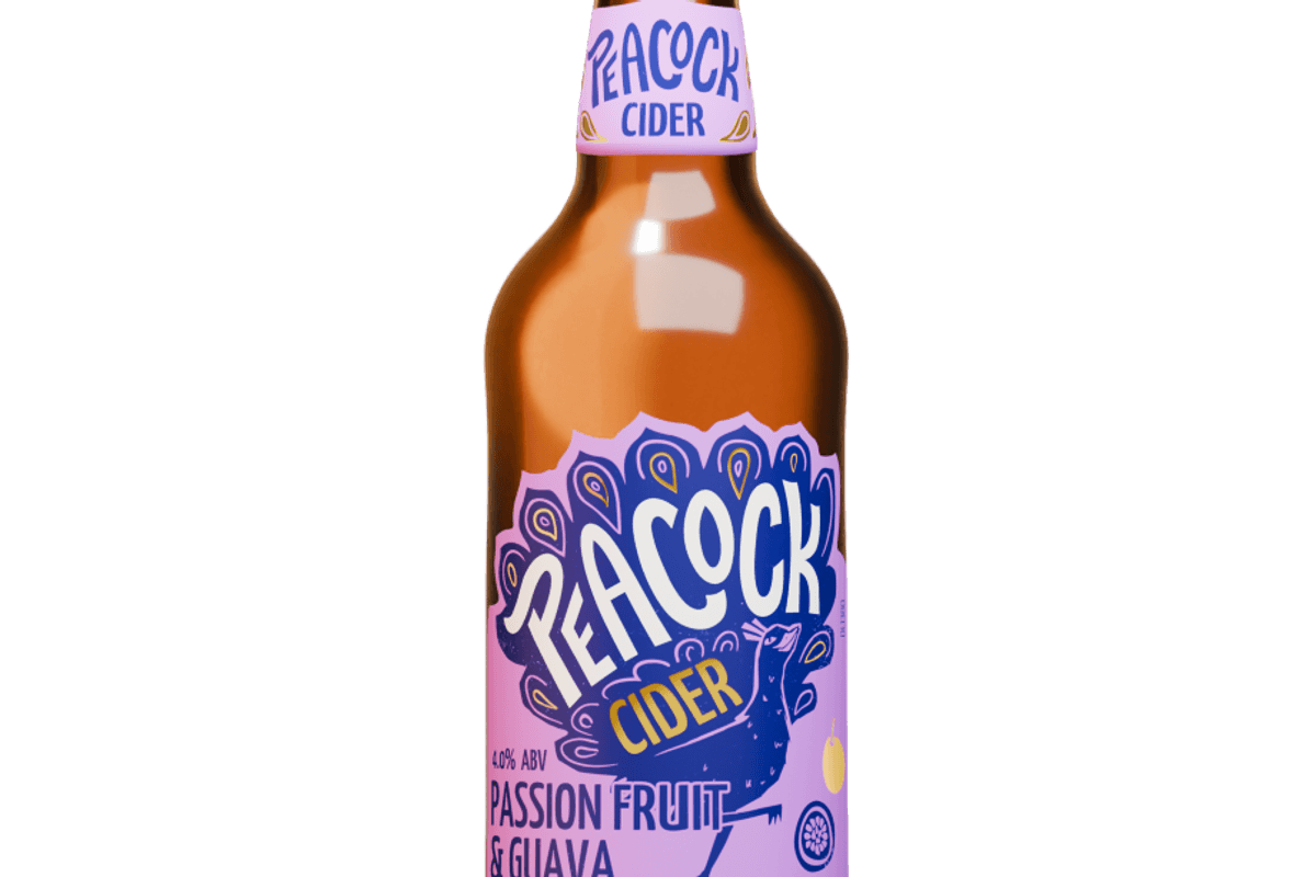 Kingfisher Peacock Passion Fruit & Guava cider bottle