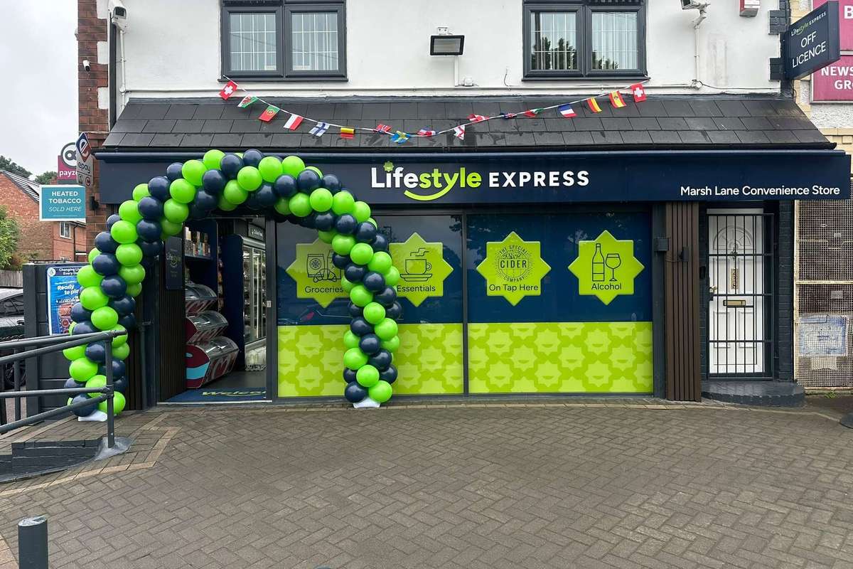 Lioncroft Wholesale launches major refit across its Lifestyle Express stores