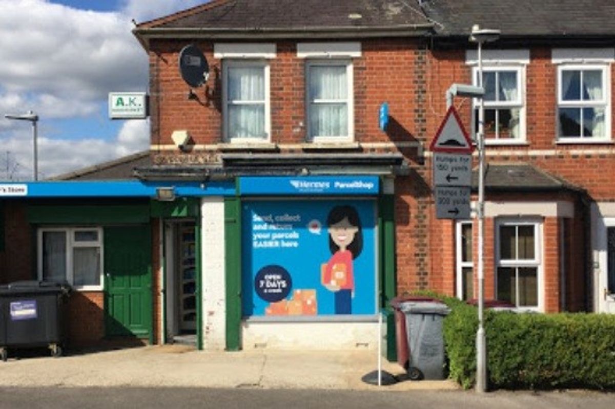 Reading store gets extension approved despite neighbour’s privacy concern