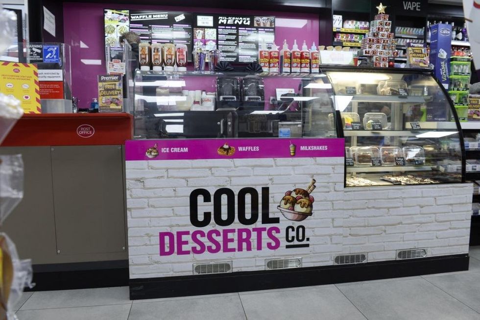 Mos Patel Family Shopper Oldham Food To go