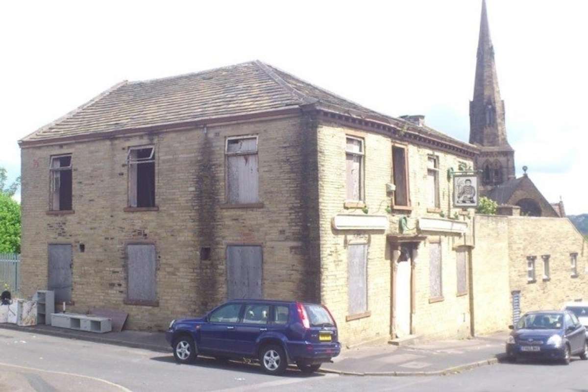 Shop plan for long derelict Manningham pub