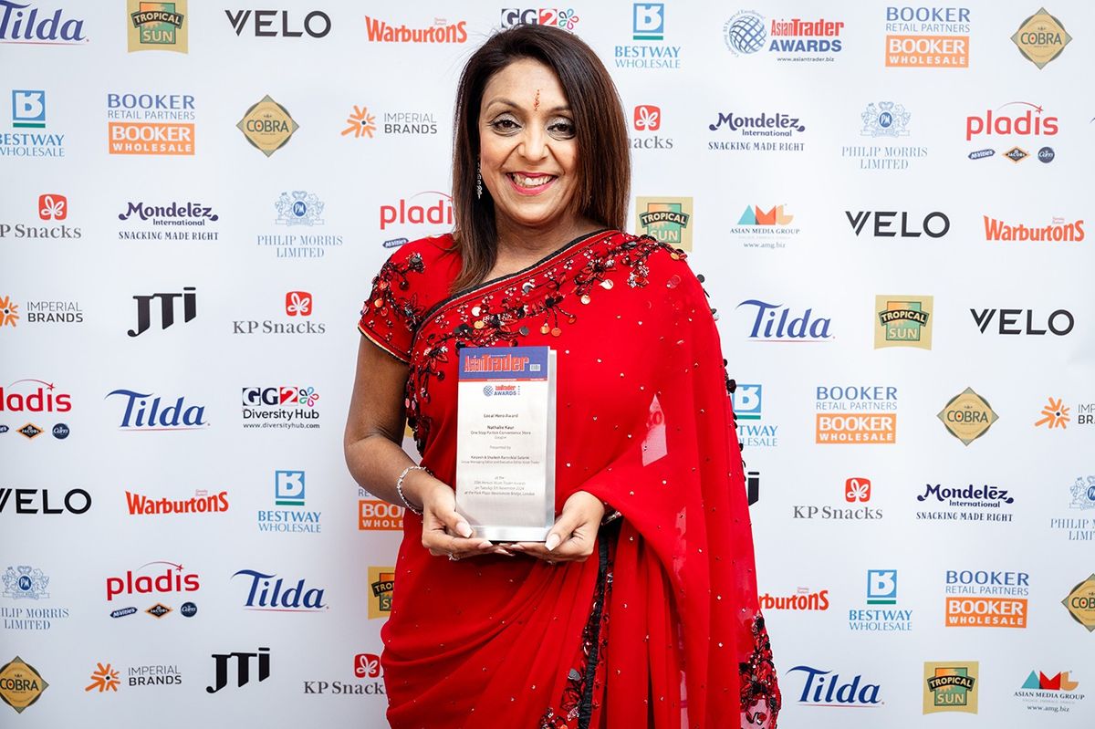 Nathalie Kaur with Asian Trader Local Hero Award
