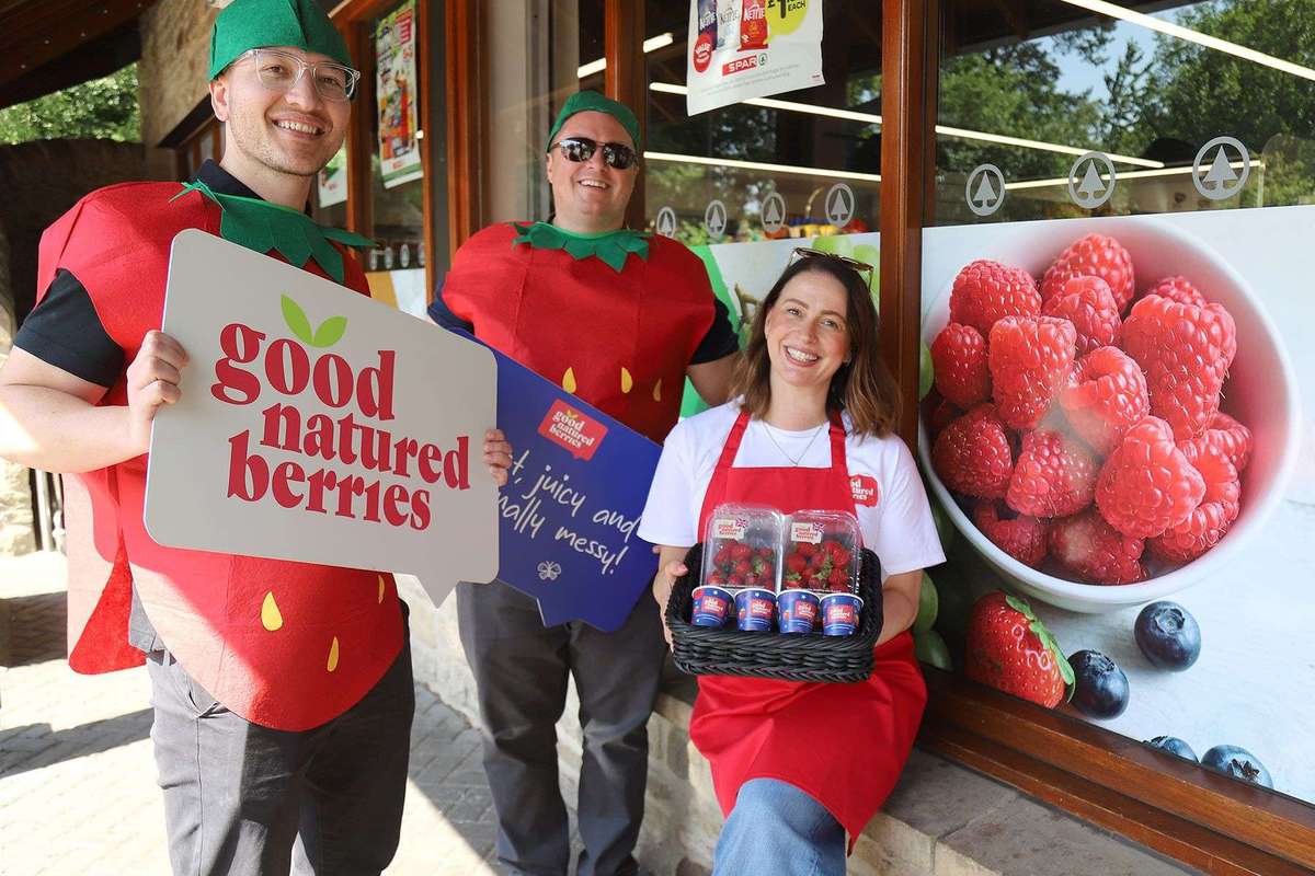 natured berries