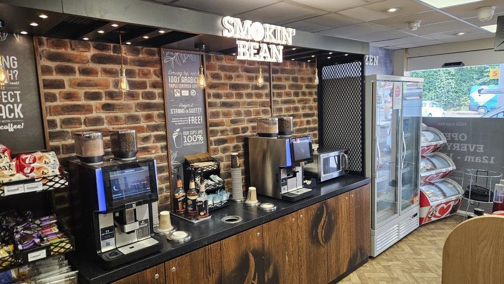 Nisa Express Trident 9