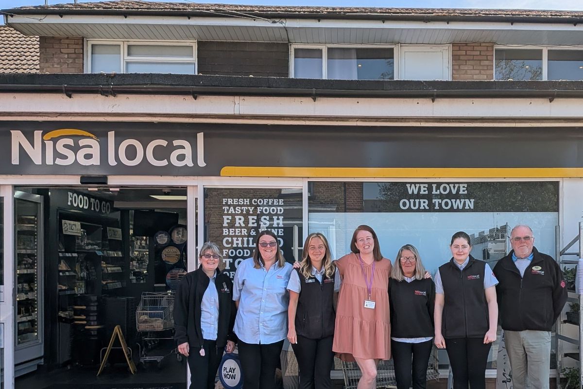 Nisa Local donates £2,500 through MADL to support Knightswood Day Centre’s senior services