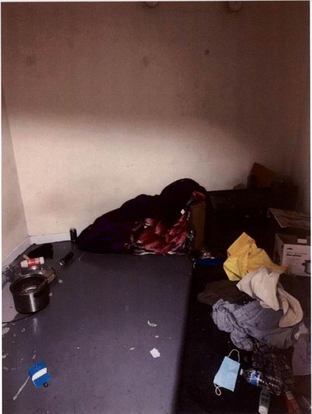 Home Office detains Indian shop workers living in store room