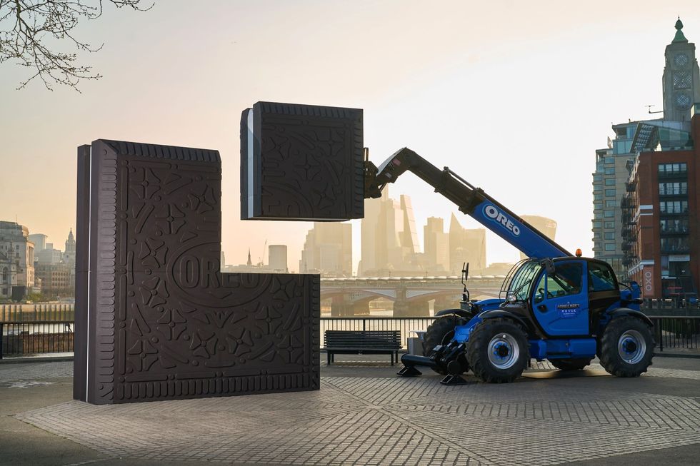 OREO\u2019s Giant Square Cookie Marks Minecraft Movie Partnership