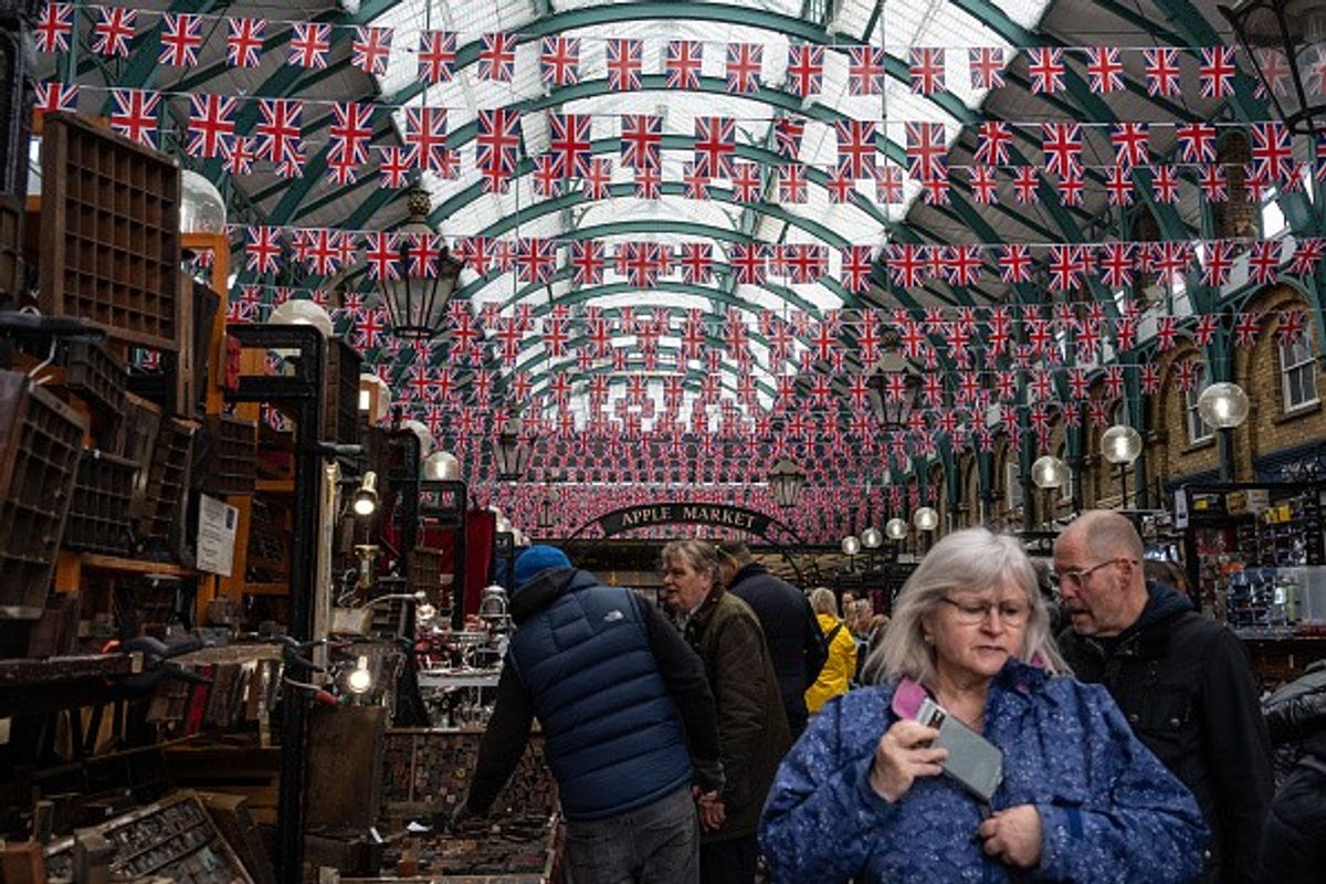 Custard, champagne boost grocery sales to £2.8bn over Coronation week: NIQ