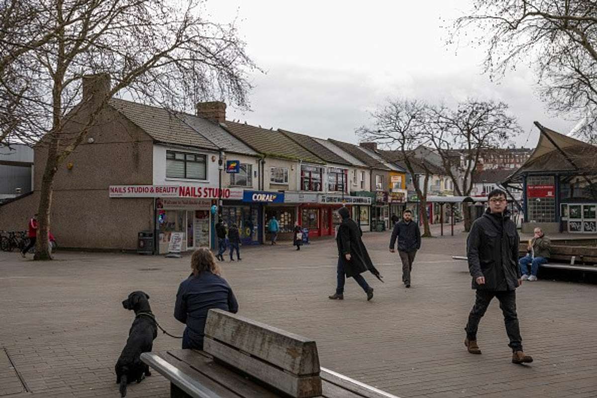 Armed robbery at Swindon c-store