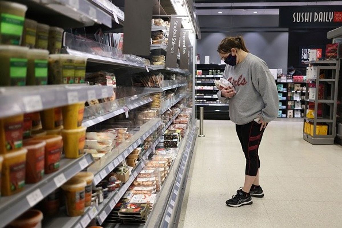 'Retail channels to start stealing share of stomach from foodservice in 2023'