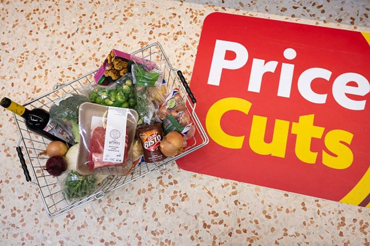 Morrisons to slash prices of 130 items