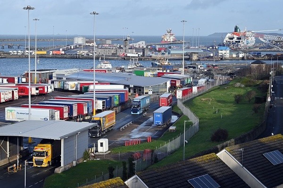 Upcoming post-Brexit controls to drive food prices, warns logistics industry
