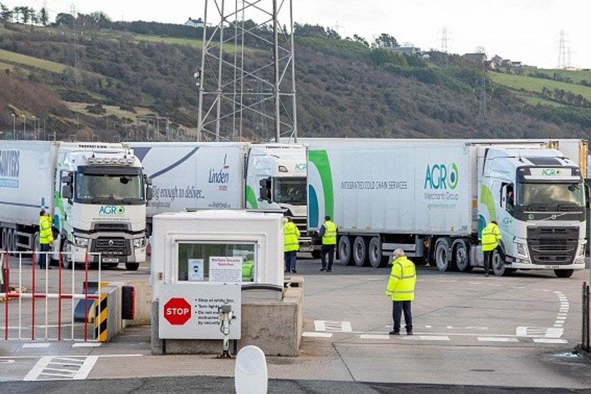 Upcoming post-Brexit border control speculated to be delayed again