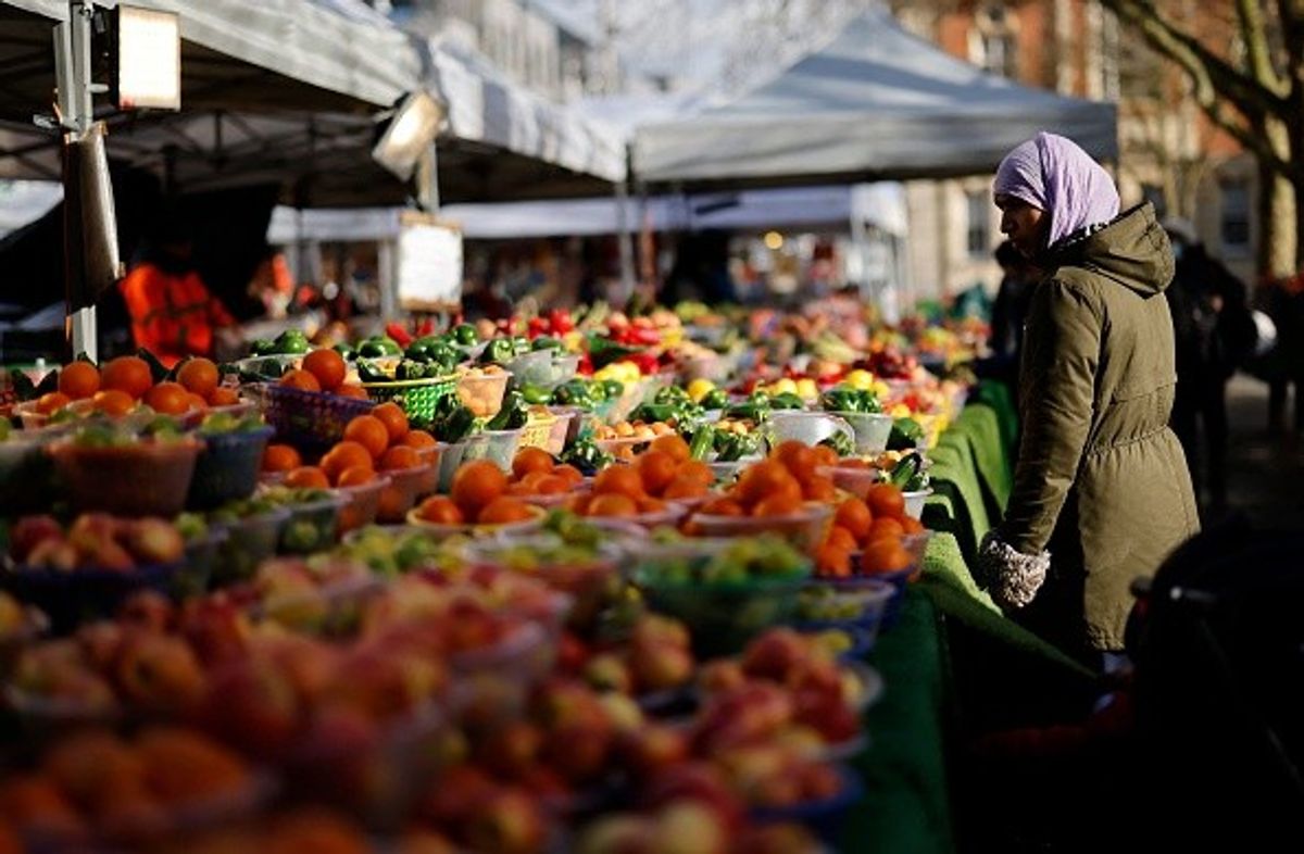 Tomatoes' prices shoot up amid shortage issues