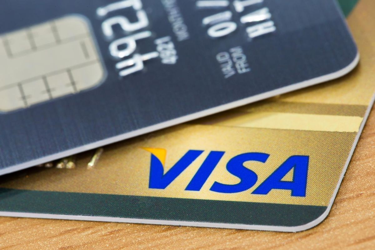 Amazon to stop accepting Visa credit cards in UK over high fees