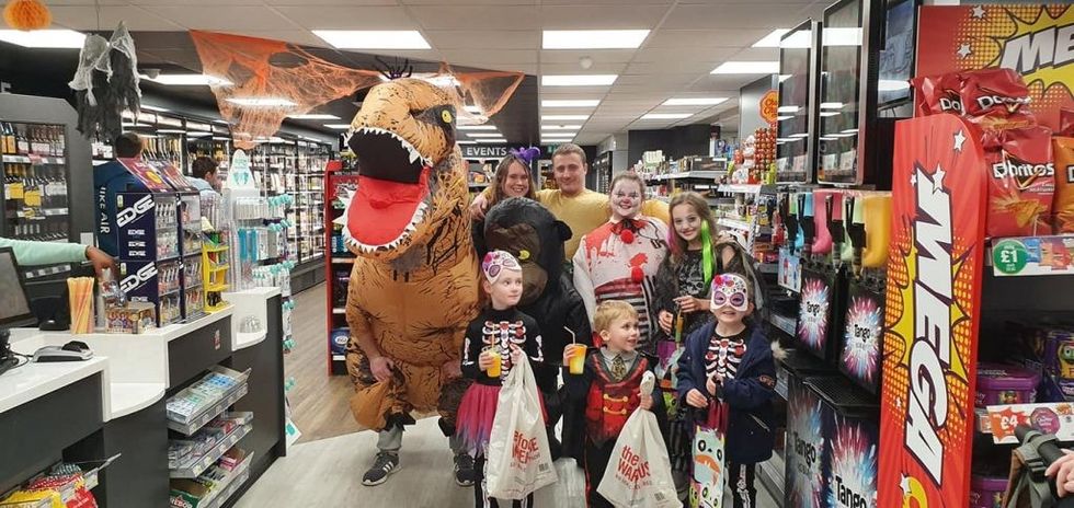 Premier Gosport Imtiyaz Mamode Hallowen