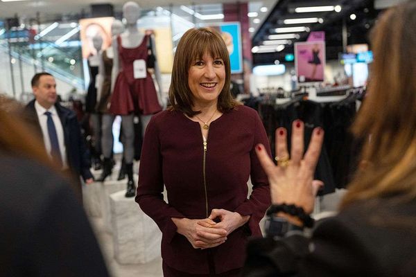 Rachel Reeves visits a Primark store