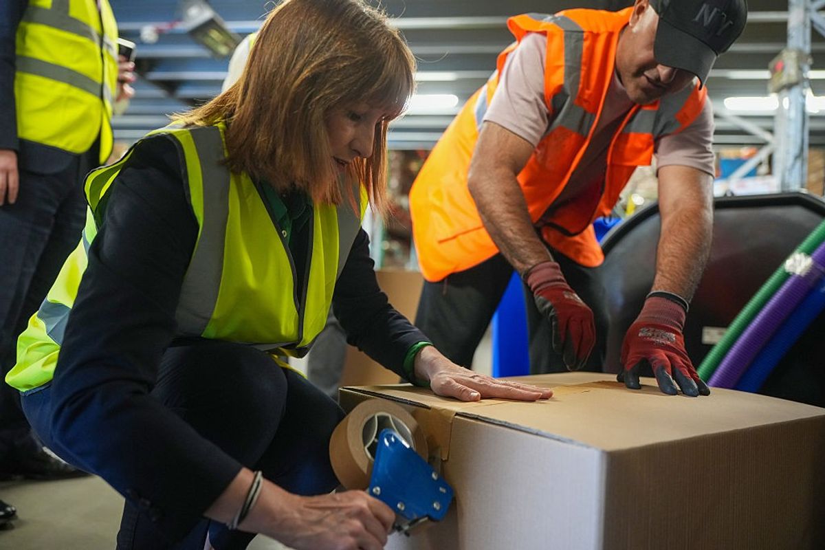 Rachel Reeves visits Cosy Ltd in Tutbury