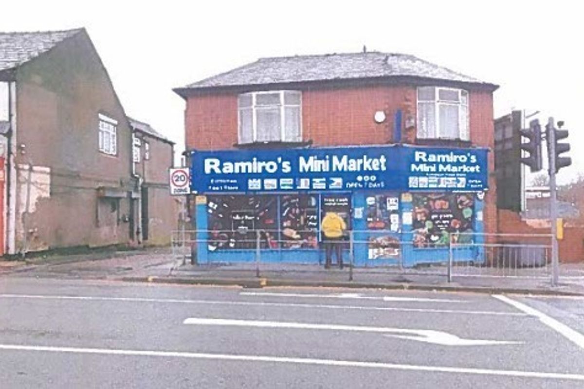 Shop loses operating licence after officers seize 600 laughing gas canisters