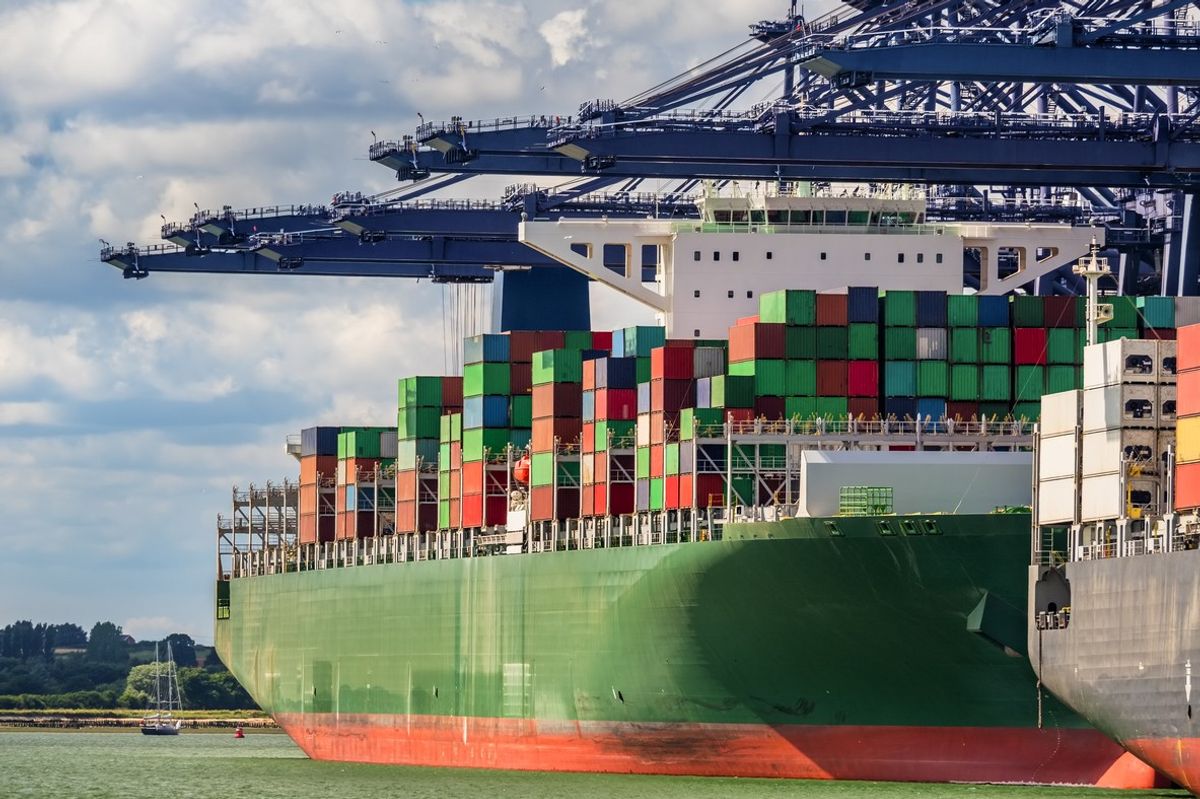 Retail shelf with spices and juices representing tariff-free imported goods in the UK
