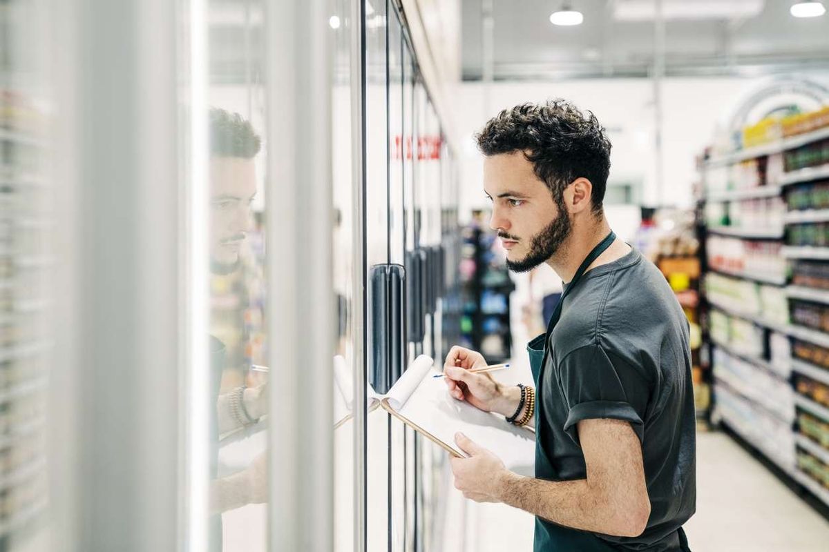 Retailers cut staff hours rising employment costs