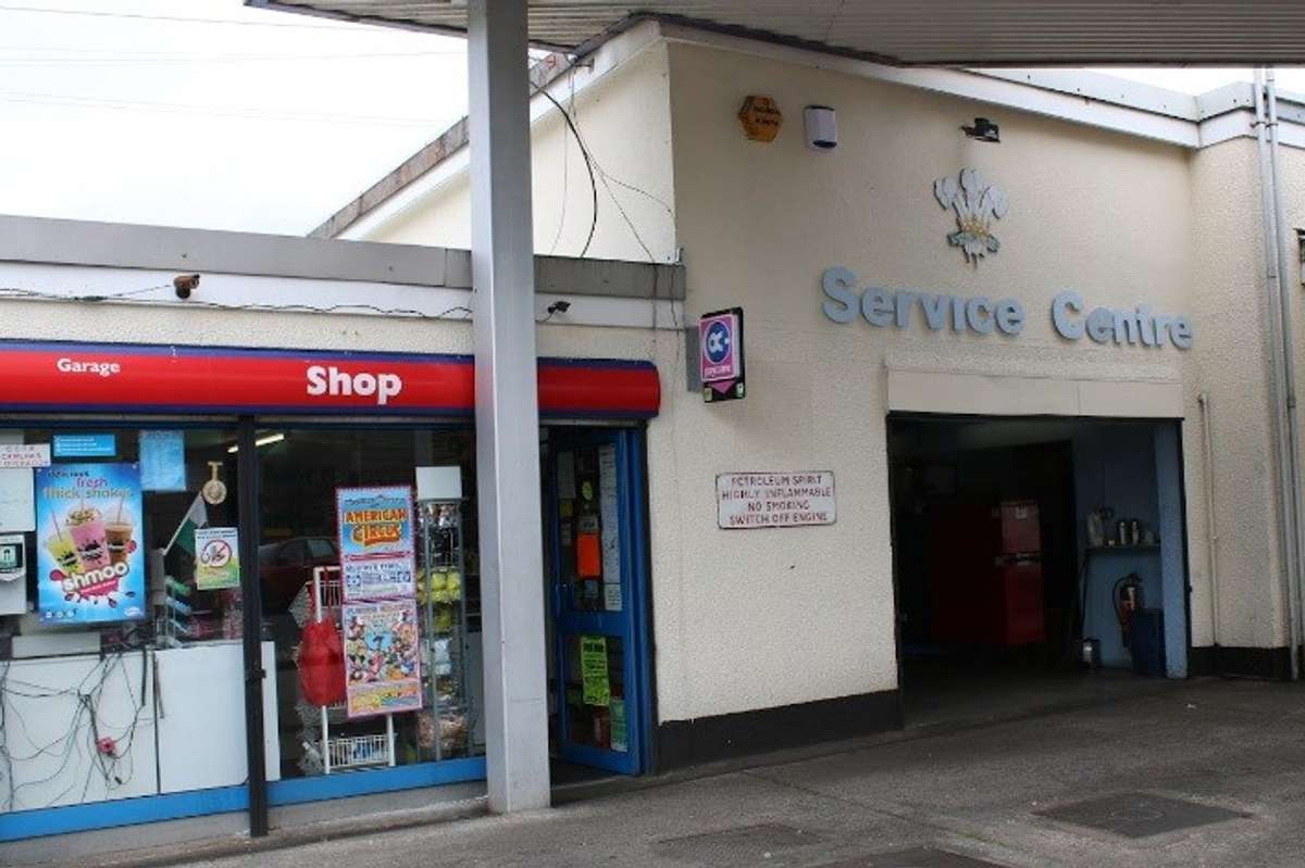 ‘Stopping a decent business’ not the solution to local issues, Rhymney shop tells council