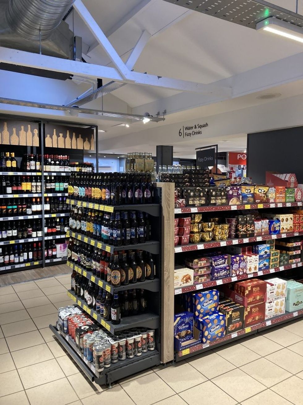 Seamer gondola end Xmas