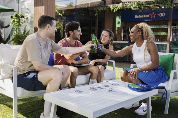 Serena Williams with padel players in Heineken campaign