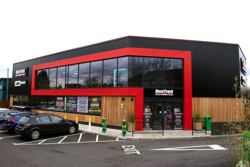 Shamly Sud Racetrack Pitstop Bearsden 1