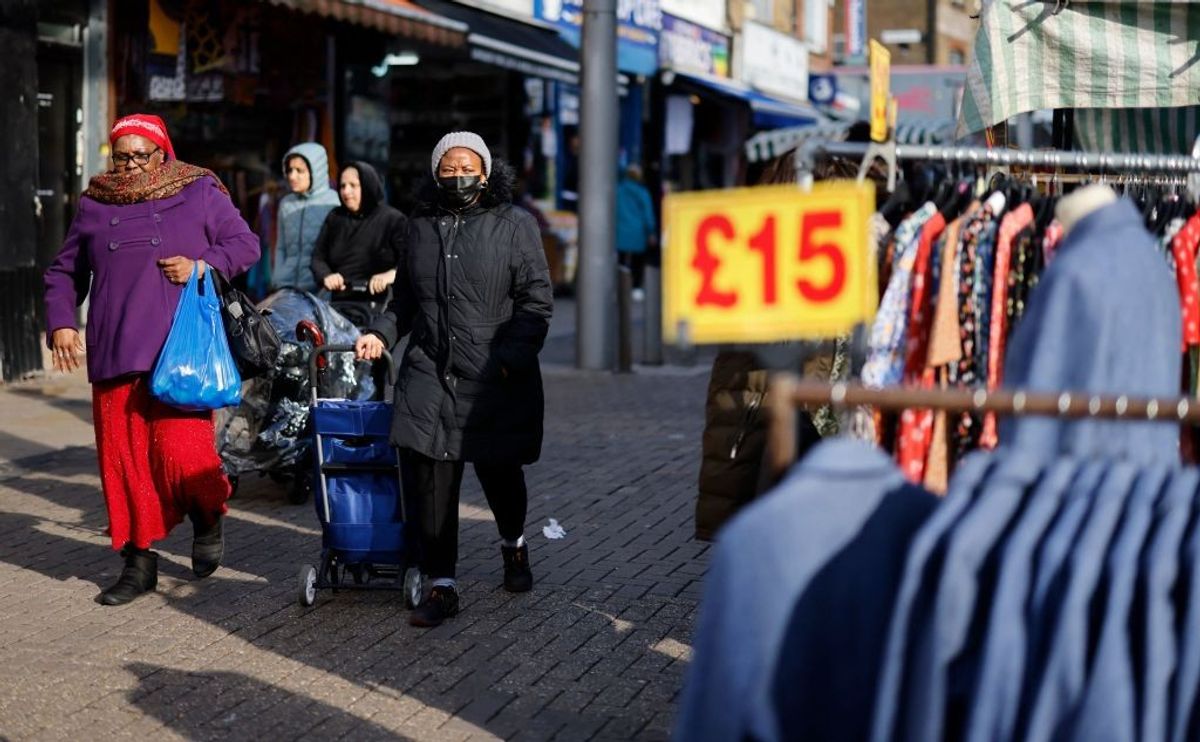 Food back on growth, but overall retail sales decline in April