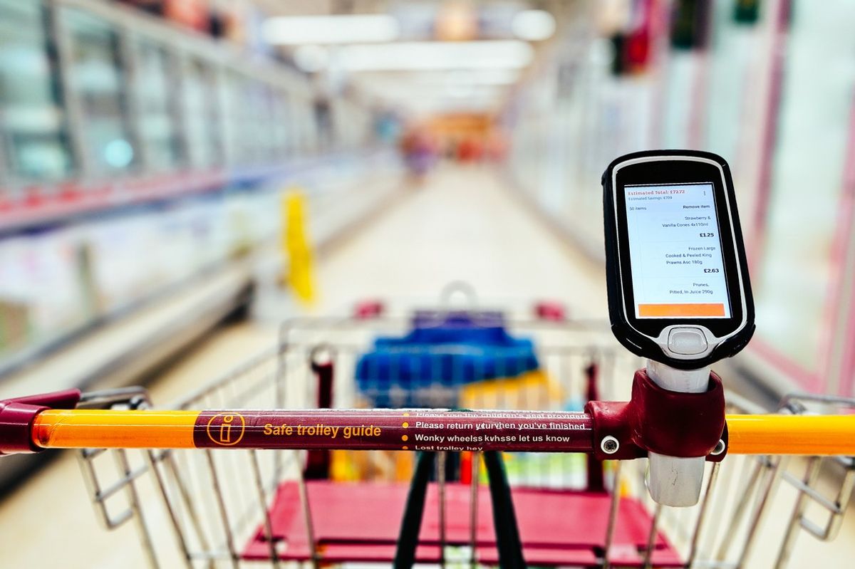 Shopping cart with product scanner