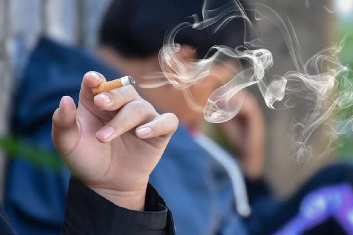 smoking ban playgrounds