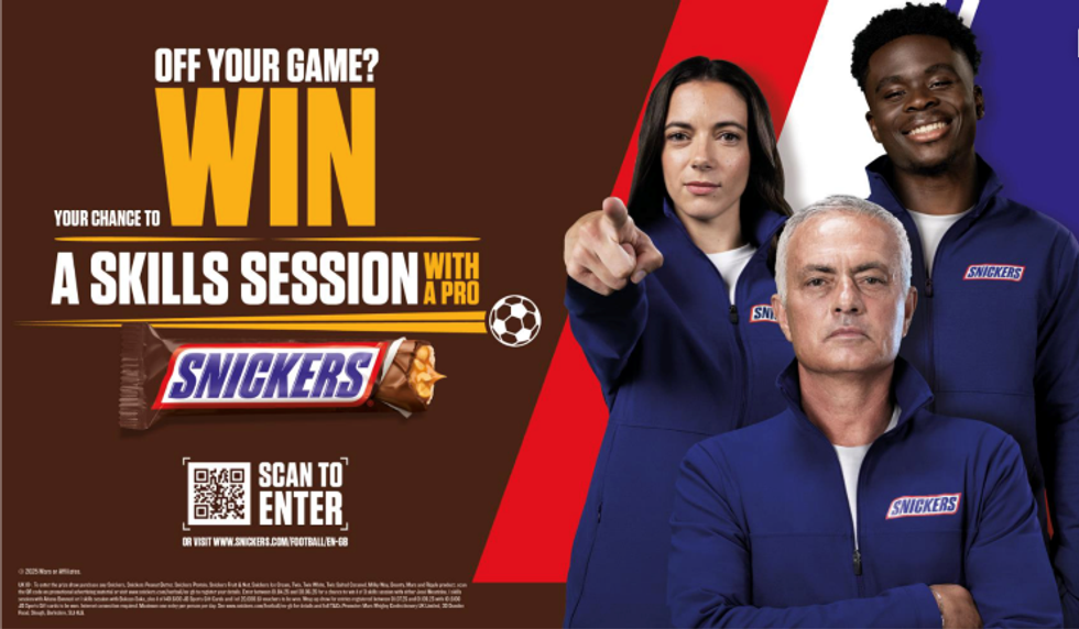 Snickers Off Your Game football campaign featuring Mourinho, Bonmat\u00ed, and Saka