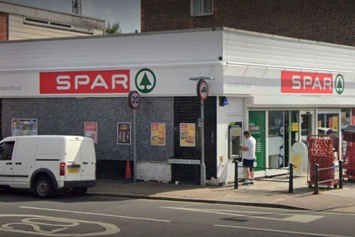 Staff threatened by robber at Portsmouth Spar store