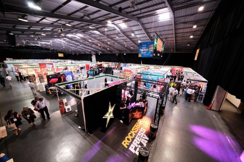 SRS23 tradeshow low res