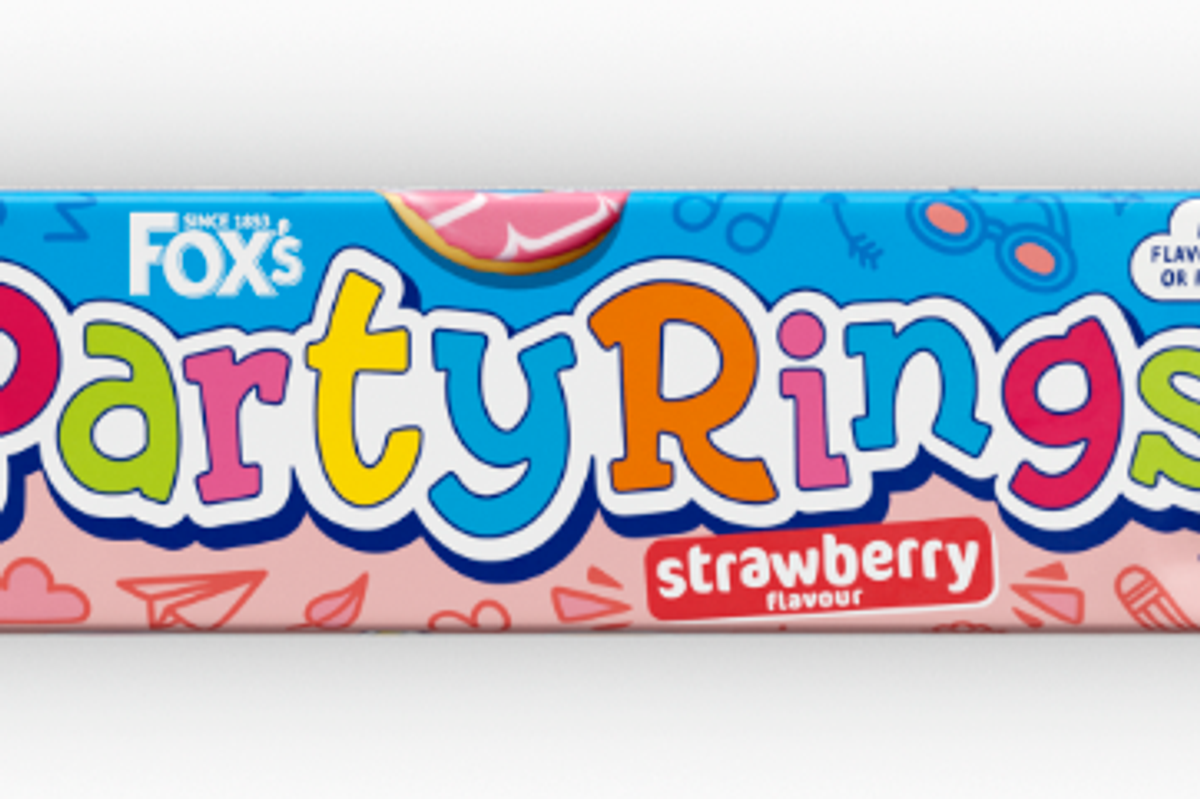 Strawberry Party Rings biscuit packaging by Fox’s