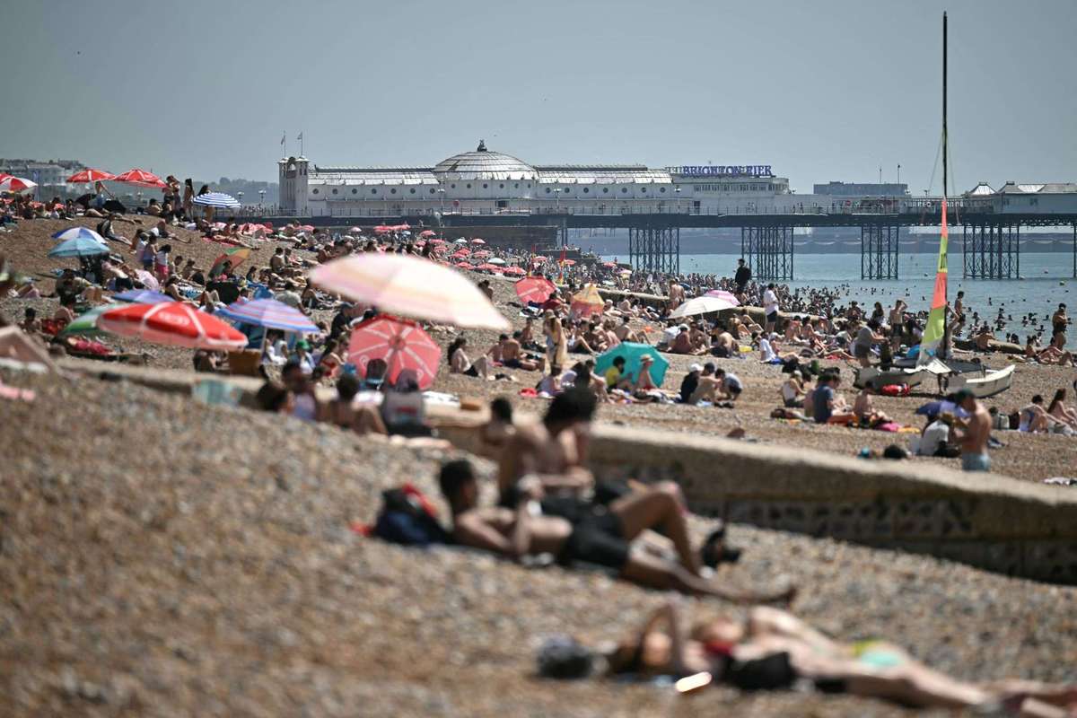 summer retail sales UK