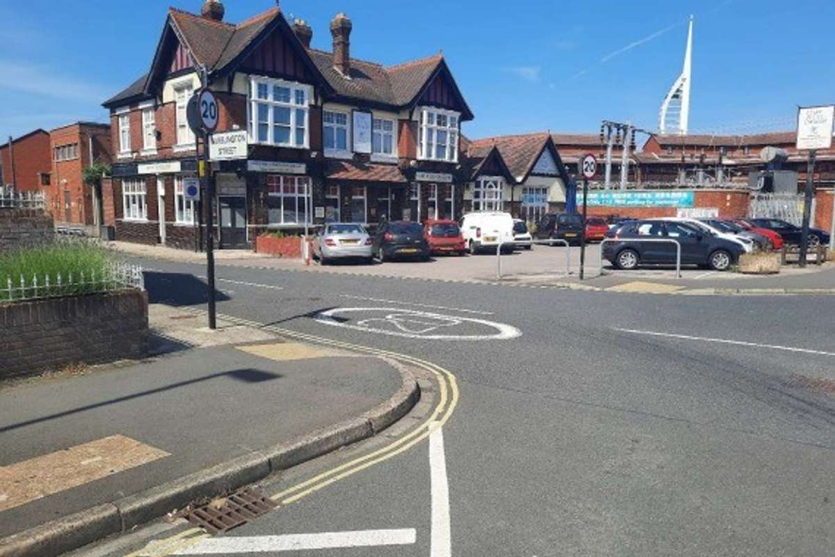 Convenience store plans for historic Old Portsmouth pub