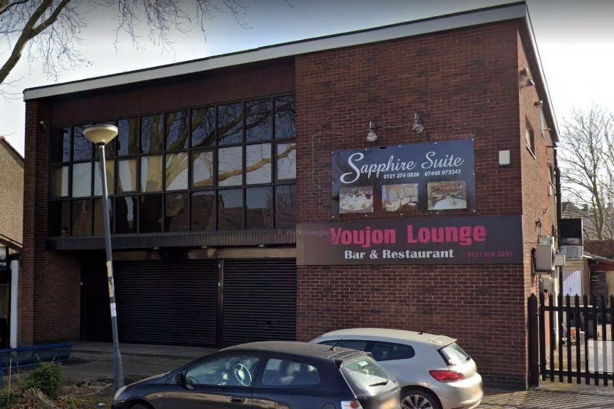 Darlaston restaurant to open convenience store inside