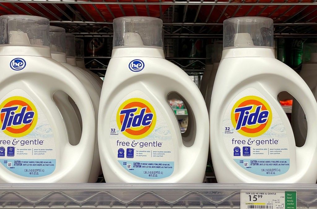 Tide laundry detergent