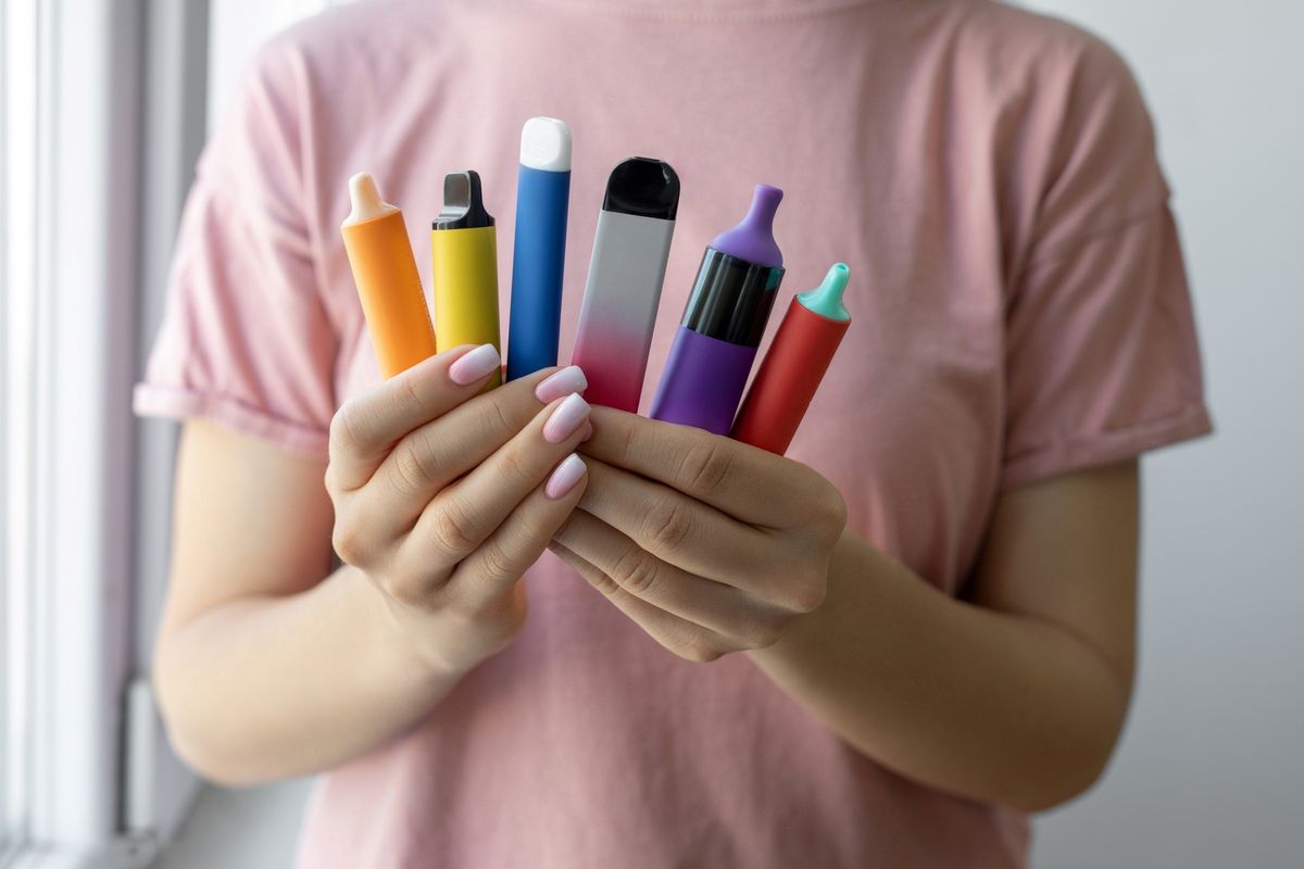 UK experts urge caution as vape stockpiling may cause lithium battery fires and explosions